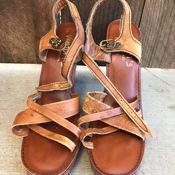 Vantoni’s wooden heels - Picture 2 of 2